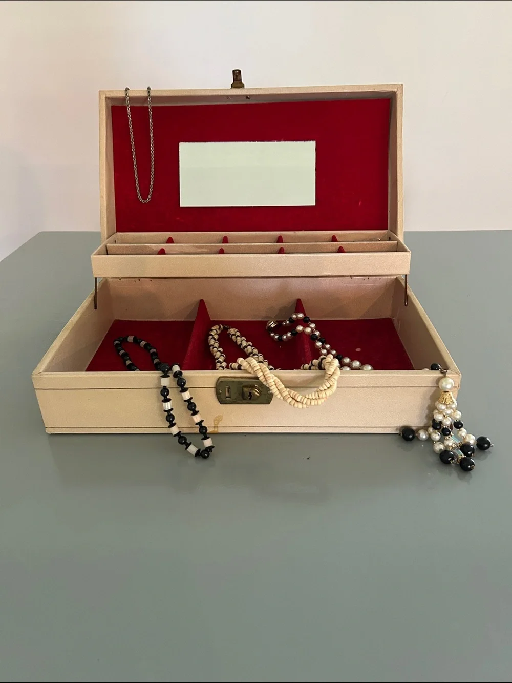 Vintage Cream Jewelry Box with Red Felt interior Vintage jewelry included